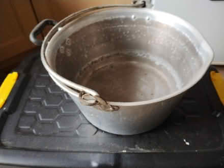 Photo of free Jam pan (Four Crosses, SY22) #1