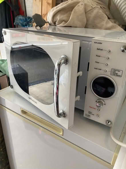 Photo of free microwave (South Shields NE34) #1