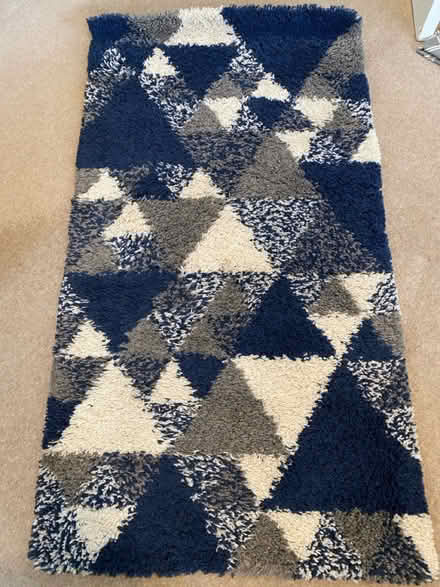 Photo of free Rug, blue, grey and white (Orpington, BR6 9) #2
