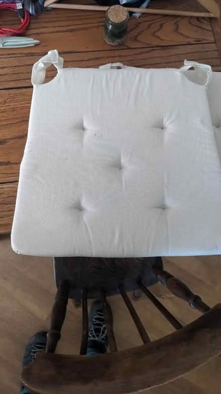 Photo of free 4 cushions for chairs (BS6) #4