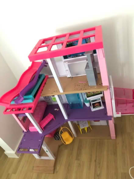 Photo of free Barbie dream house (Herschel street SL1) #1