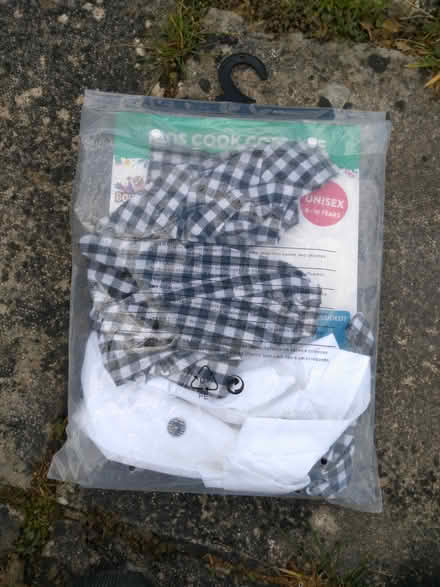Photo of free Kids Chef fancy dress outfit (Stroud (central)) #1