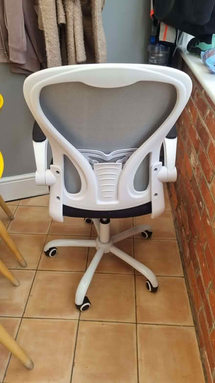 Photo of free Office chair broken (Emsworth PO10) #2