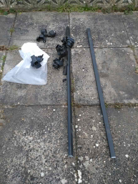Photo of free Halfords universal car roof rack (Stroud (central)) #1