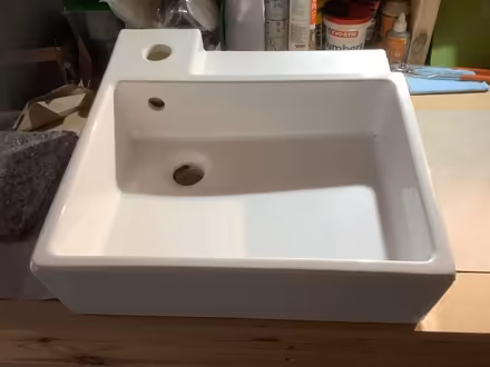 Photo of free white sink (Orton Waterville) #1