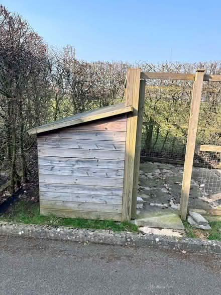 Photo of free Dog Kennel (Tarleton PR4) #2
