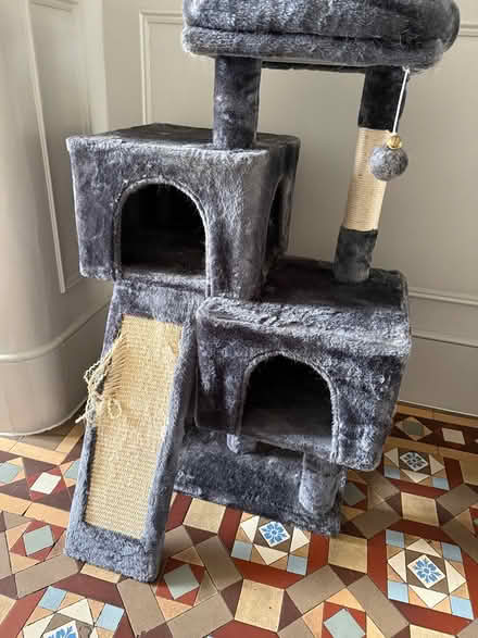 Photo of free Loved cat tower (SW18 2QP) #2