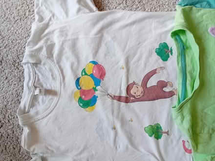 Photo of free T shirts (5-6 & 6-7 yrs) (Corsham SN13) #4