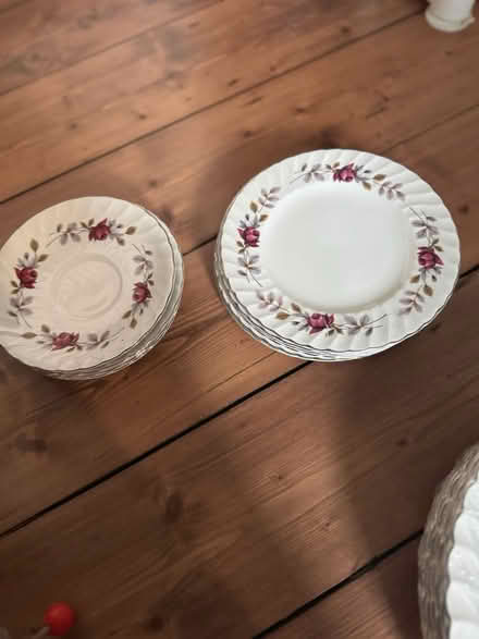 Photo of free Crockery set (SE4 1SJ) #4