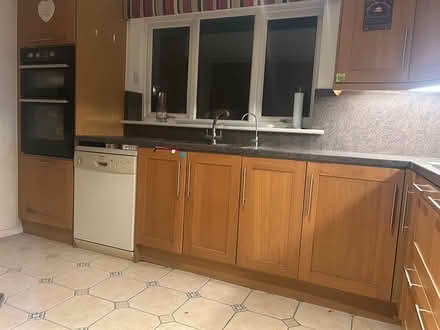 Photo of free Kitchen units (Basingstoke - RG22) #2