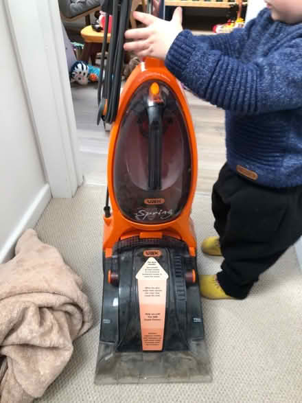 Photo of free Carpet cleaner (BN3) #1