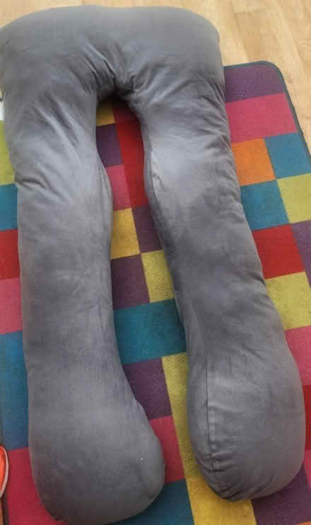 Photo of free long pregnancy pillow (BR5) #1