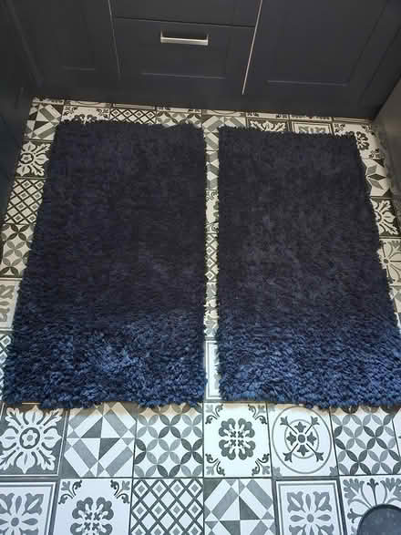 Photo of free X 2 rugs (Bootle merseyside) #1