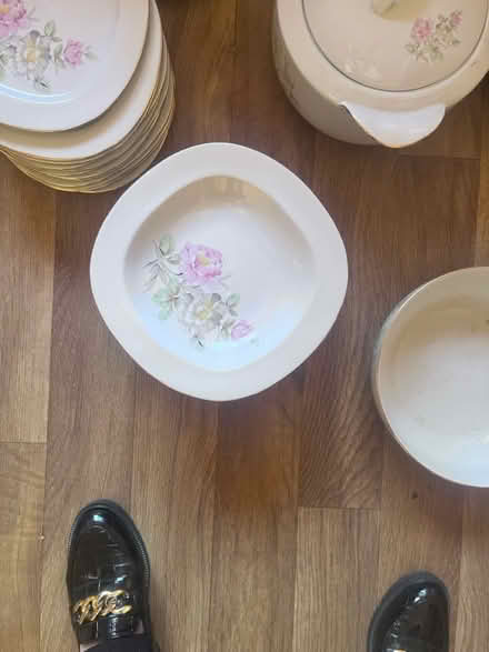 Photo of free Dinner set (Leith) #2