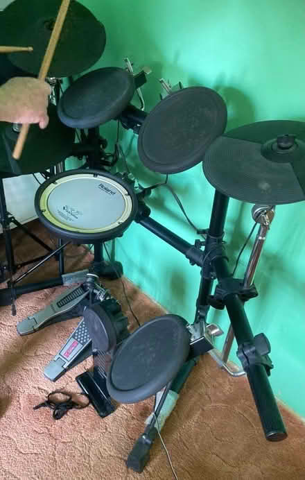 Photo of free Electronic drum kit (Willingdon BN20) #2