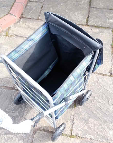 Photo of free Sabichi 4 Wheel Shopping Trolley (Bordesley, Redditch B97) #3