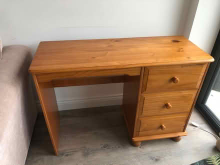 Photo of free Small wooden desk (Horspath OX33) #1