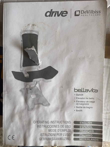 Photo of free Bellavita Bath Lift (Weybridge KT13) #2