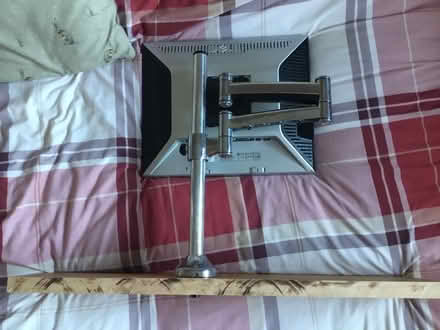 Photo of free Dell 1908FP PC Monitor with cables (Upwell) #2