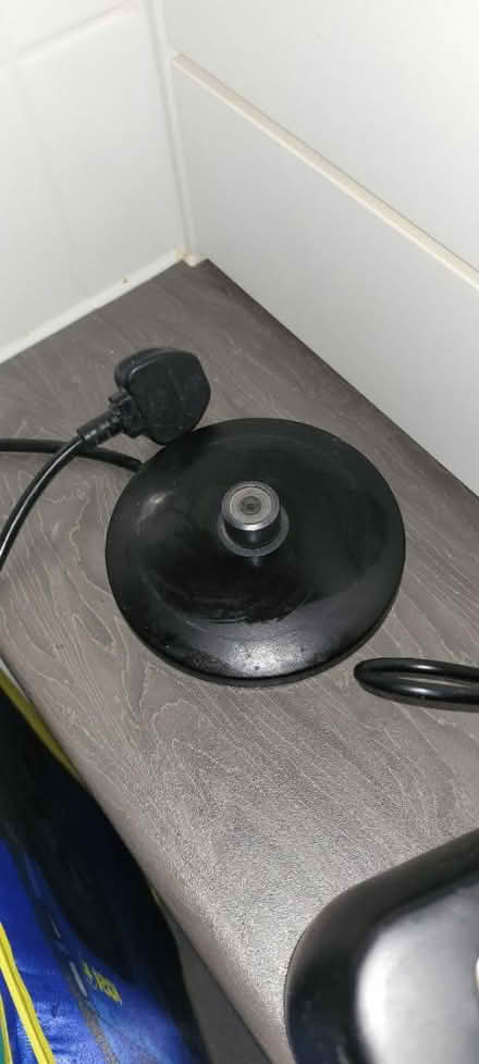 Photo of free Used kettle & toaster (Tattenhoe Park) #2