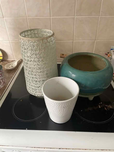 Photo of free Vase and plant pots (Chilwell NG9) #1