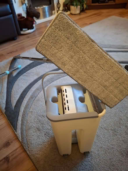 Photo of free mop bucket, mop and swiffler (Charleston DD2) #1