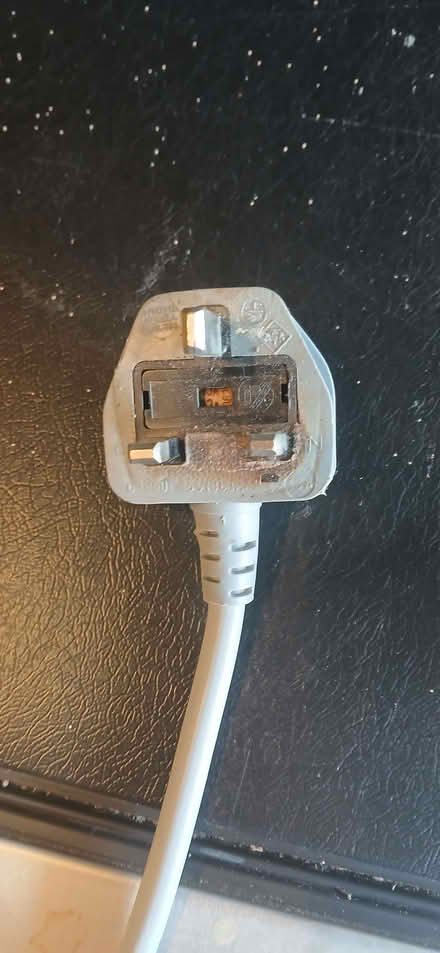 Photo of free Trumble dryer - plug needs replacing (Heelands MK13) #1