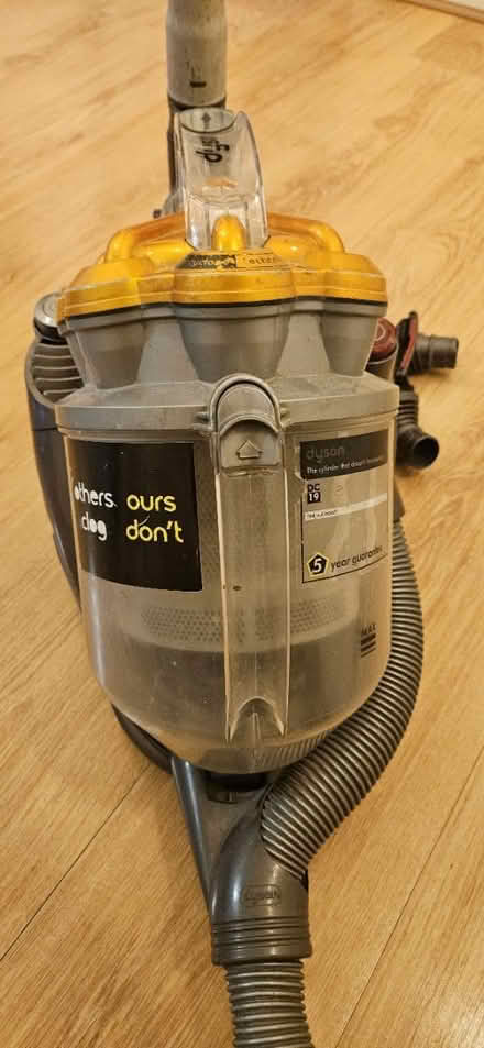 Photo of free Dyson DC19 (Tower Hill/Shadwell) #4