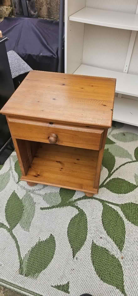 Photo of free Drawers and cabinet (Stonebridge BA11) #1