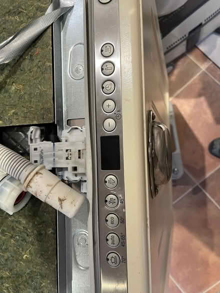 Photo of free Neff Integrated Dishwasher (Crowthorne RG45) #3