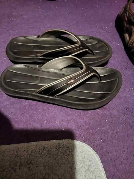 Photo of free Men's flip flops size 9 (Netherfield MK6) #1