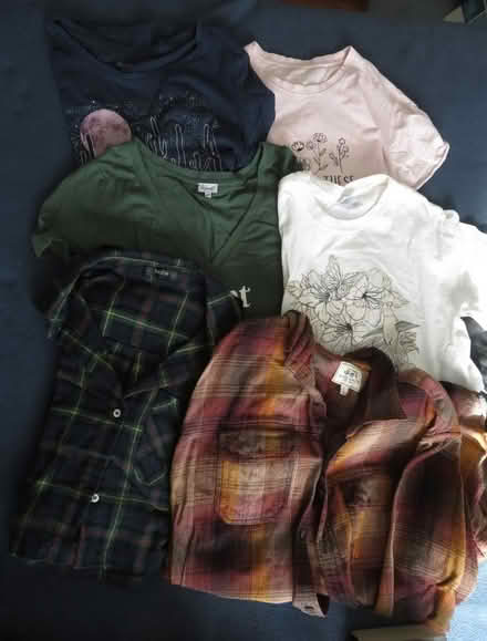 Photo of free clothes for teen (Kemptville/Merrickville) #1
