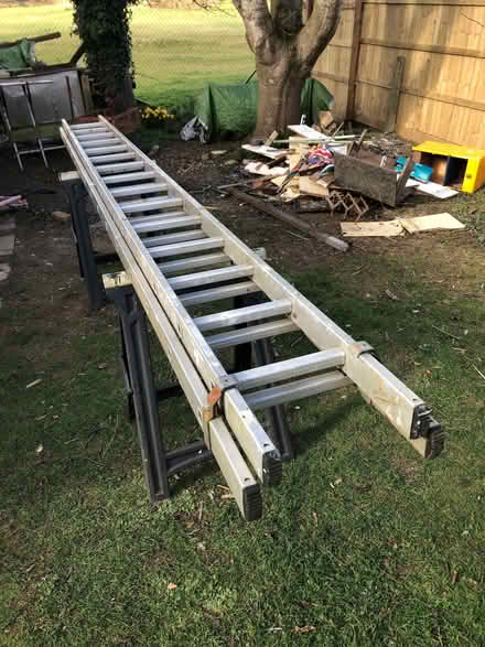 Photo of free Extending ladder (Lyneham OX7) #1