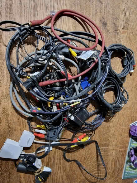 Photo of free Various Cables (Horsley GL6) #1