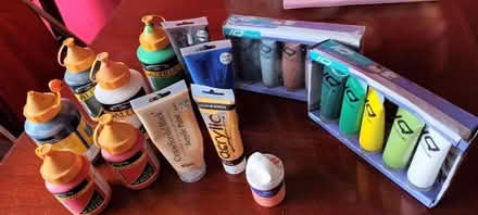 Photo of free Art paints (Chapel Allerton LS7) #1