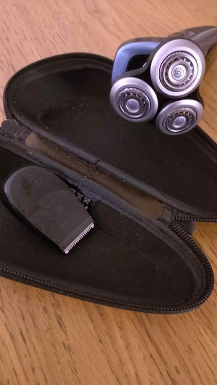 Photo of free Mens razor (Denholme BD13) #2