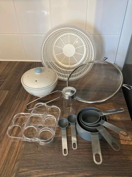 Photo of free Kitchen assortment (Mile Oak BN41) #1