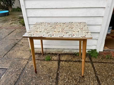 Photo of free Table (Brasted, near Westerham) #2