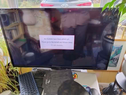 Photo of free Hitachi Flat Screen HD (1080p) TV (Meole Brace SY3) #2