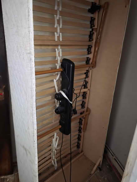 Photo of free Electric 3ft single bed with remote (Redditch B98) #1