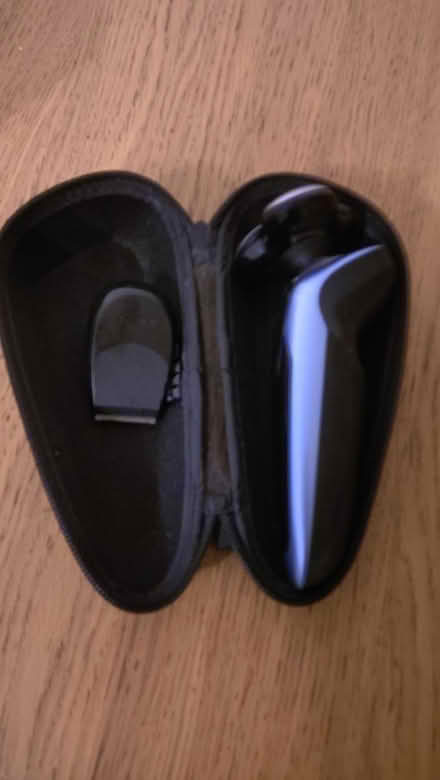 Photo of free Mens razor (Denholme BD13) #1