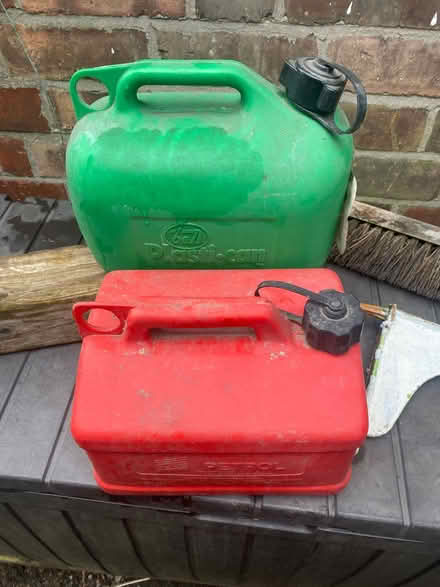 Photo of free Fuel cans 5 litres (Nottingham NG5) #1