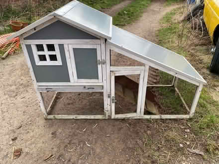 Photo of free Rabbit hutch / hen house (Shipley/Pattingham WV6) #1