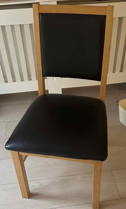 Photo of free Dining table and chairs (Northchurch, Herts) #4