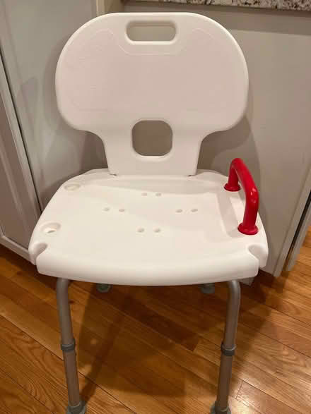 Photo of free Tub seat (West Medford) #1