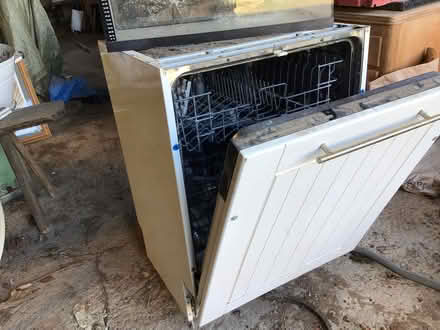 Photo of free Dishwasher (Yarpole HR6) #2