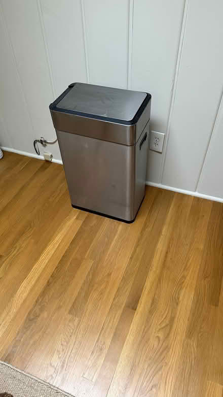 Photo of free pop up trash can (Chevy Chase MD) #1