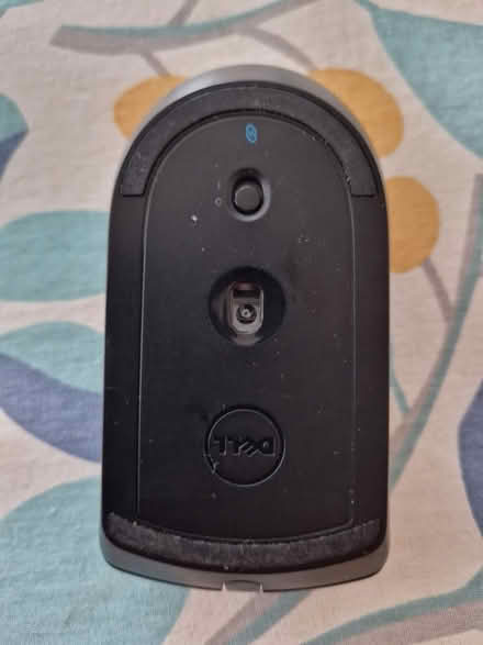 Photo of free Dell wireless mouse (SE1) #2