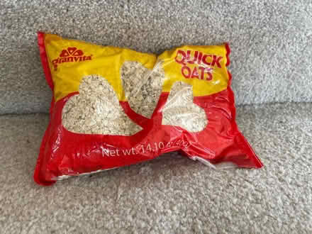 Photo of free quick oats, past best before date (Sunnyvale, near Mary & Evelyn) #1