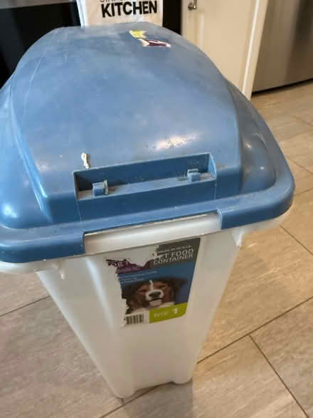 Photo of free Dog or cat food container (Zip 22306 Alexandria) #4